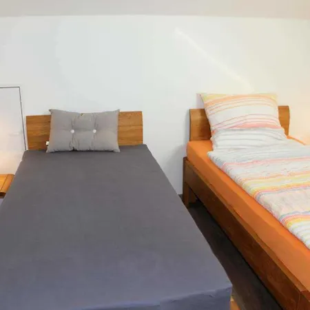 Gaestehaus An Der Fehnroute Ii, 11041